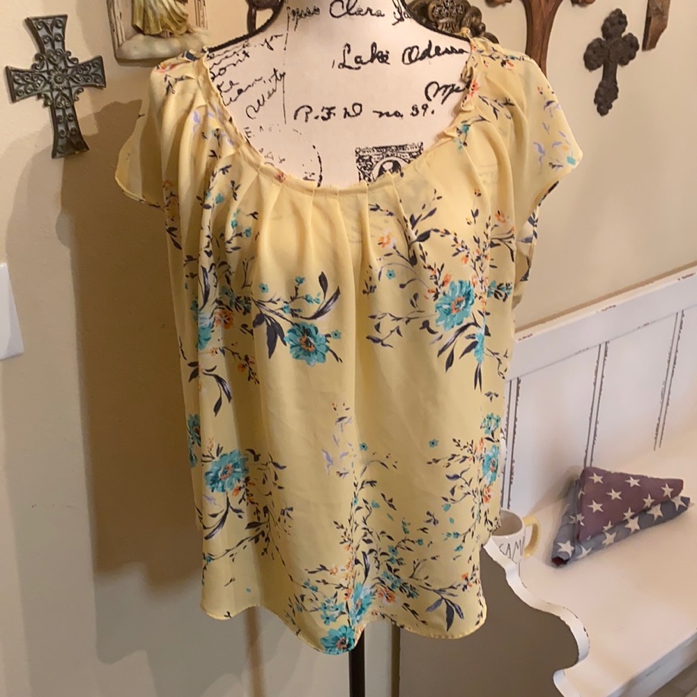 Lauren Conrad floral top